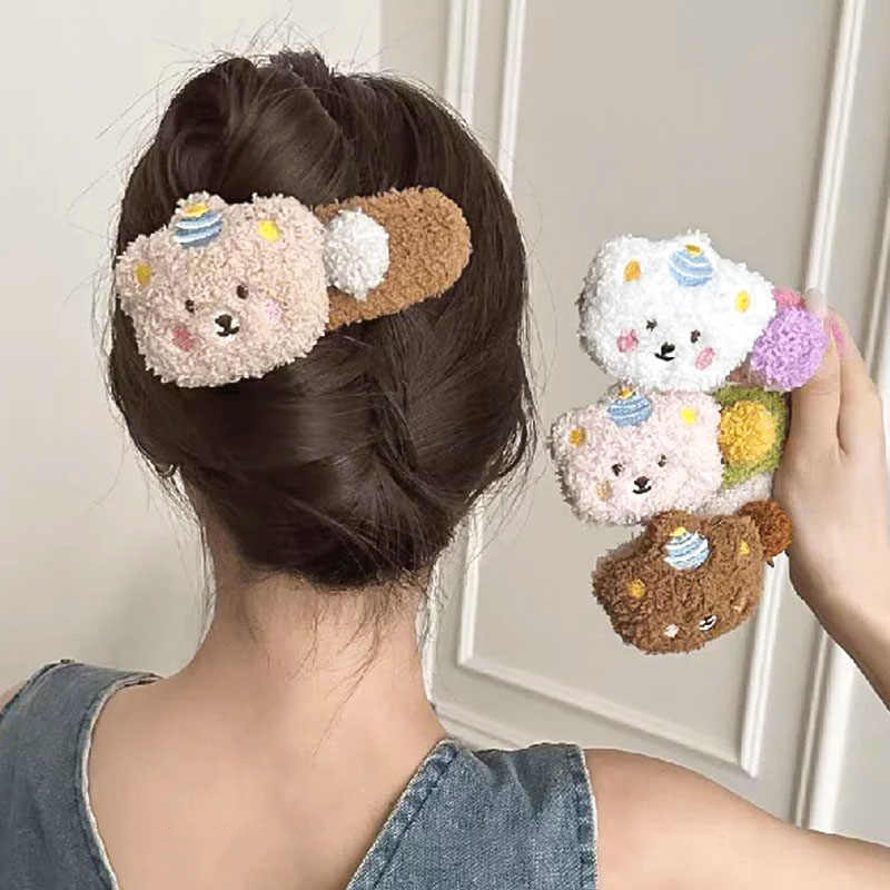 Large, cute plush pudding bear hairpin, half hair clip at the back of the female head, autumn and winter one-line duckbill clip, scratch-clip headwear