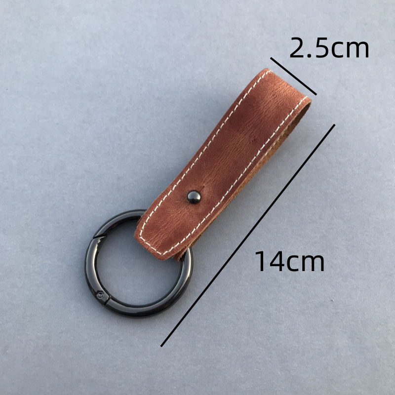The S-hook cowhide trouser hook rack in the clothing store showcases a special webbing hanging rack for men's and women's jeans Application Scenario