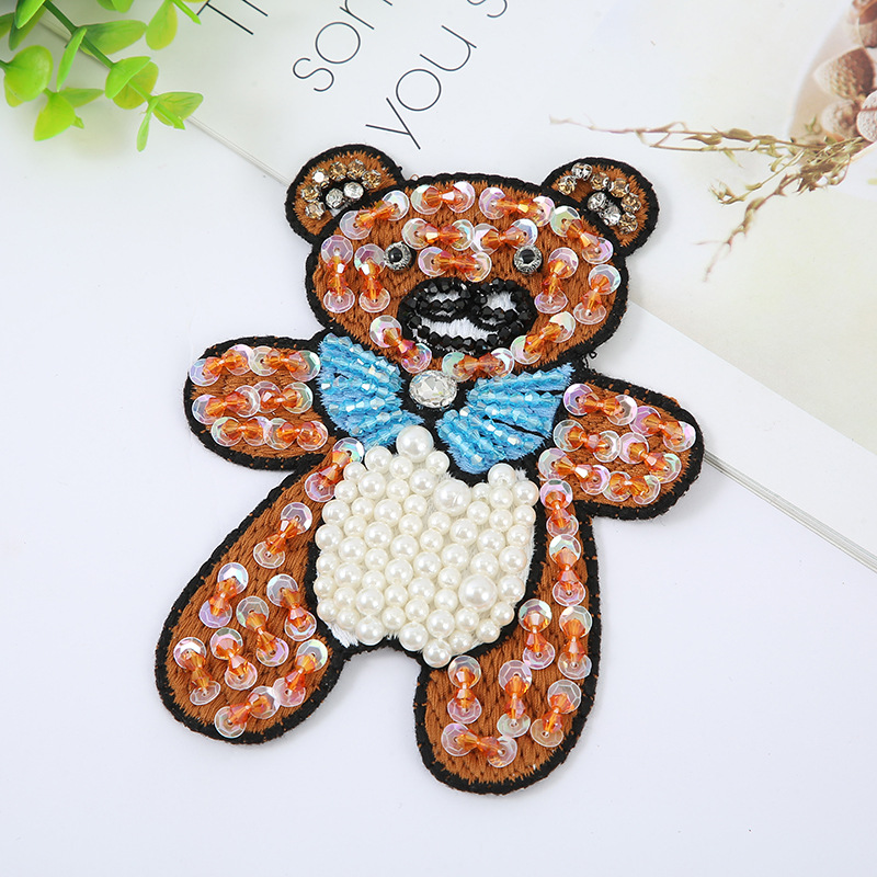 Wholesale Hand Beaded Embroidered Sequins Bear Cloth Patch Clothing Bags Diy Personality Fashion Decorative Torn Patches details Picture