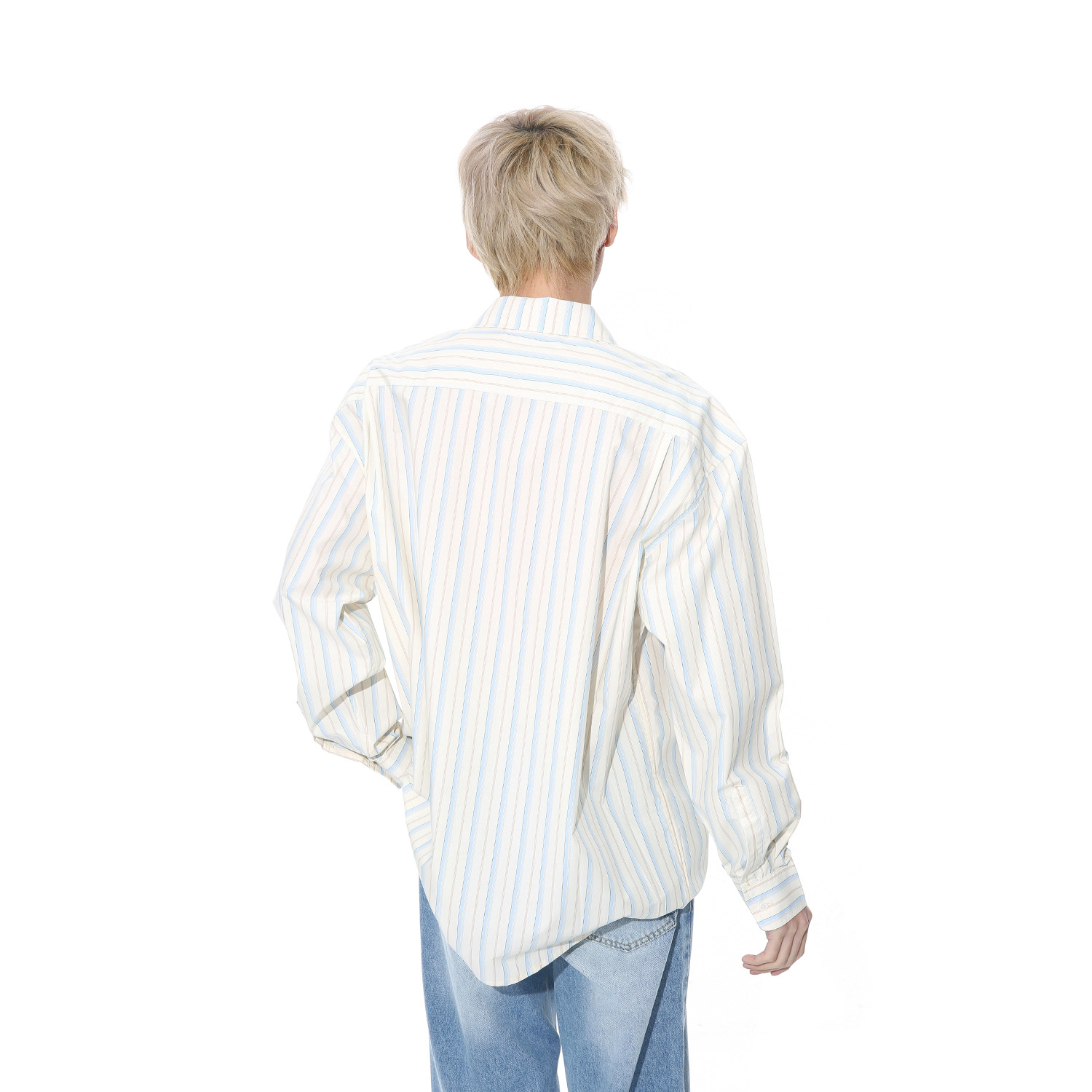 MTLCLOTHES men's Wear: New Spring 2024 collection - Japanese-style simple vertical striped loose casual long-sleeved shirt Application Scenario