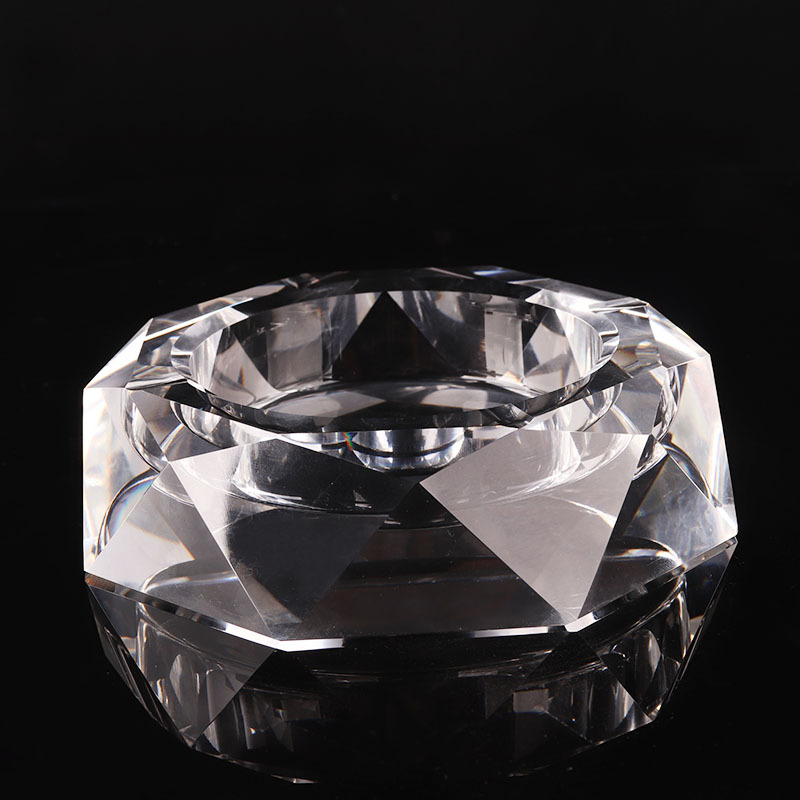 Manufacturers Creative Octagonal Transparent Crystal Glass Ashtray Ashtray Decoration Light Luxury Business Gifts Engraved Logo Specification drawing