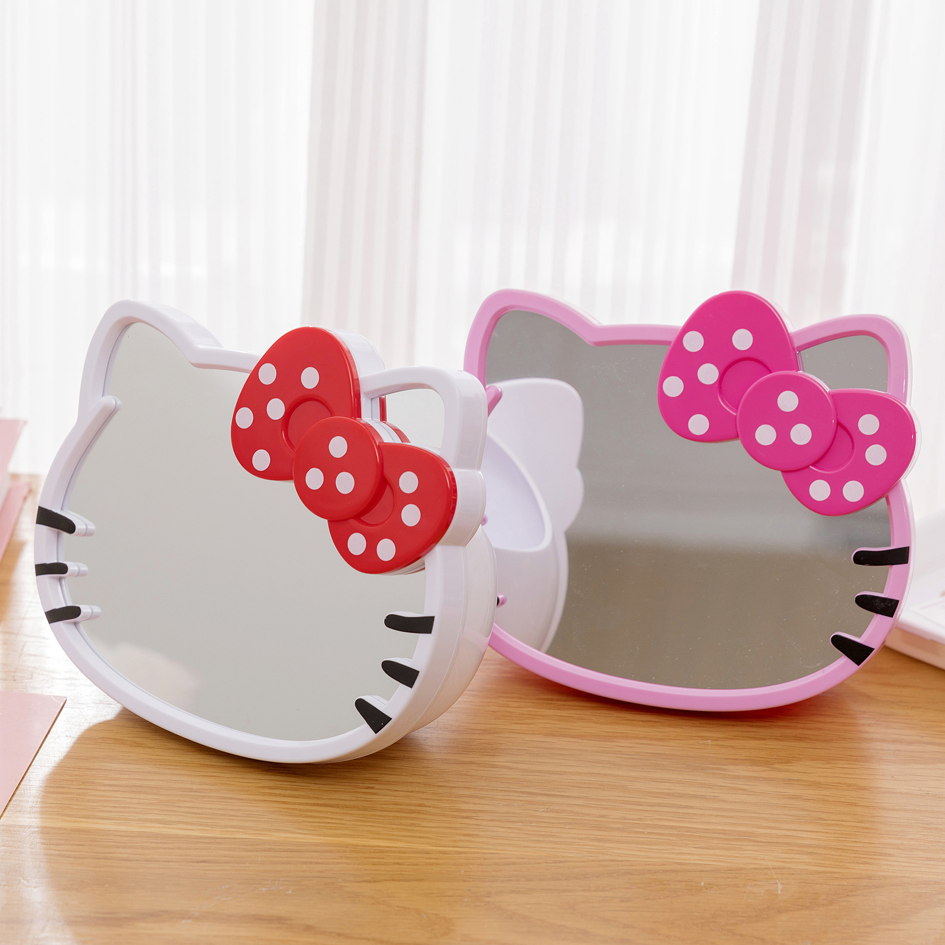 HL-09 nueva colección colección dibujos animados hello kitty mesa espejo caja de almacenamiento escritorio lindo arco espejo cosmético