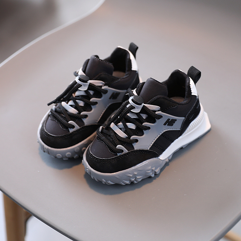 Wholesale of new leather children's sports shoes, girls' dad shoes for spring 2022, lace-up student shoes, and boys' shoes from the manufacturer Application Scenario