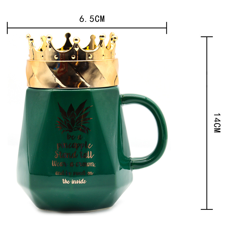 Hot-selling creative gold-plated mirror surface crown cover ceramic cup with handle spoon set mug, large-capacity coffee cup with fleece, office personal business gift cup, supporting customer logo Item Picture