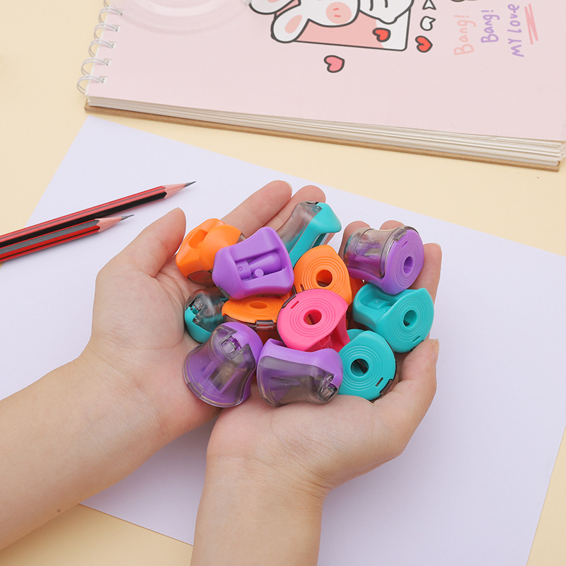 Student prize pencil sharpener Small pencil sharpener Office pencil sharpener Eyebrow pencil sharpener Pencil sharpener Single hole pencil sharpener full figure