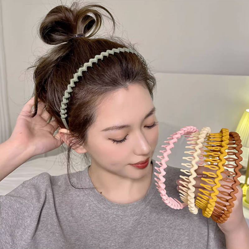 Candy Color Band Toothed Wave Scrub Headband Headband Comb And Face Cleanser Simple Shredded Bangs Hair Accessory details Picture