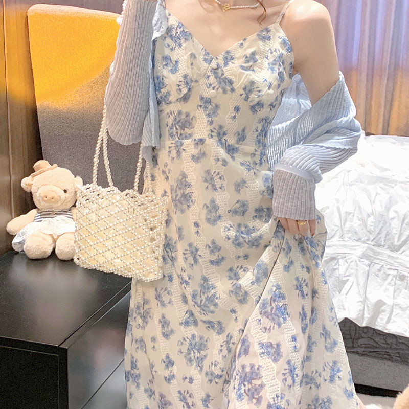 2022 New French First Love High-end blue floral halter dress, a children's trendy and youthful set for Spring and summer details Picture
