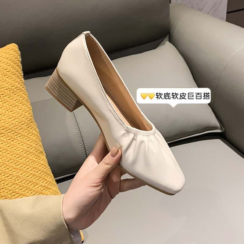 软底软皮单鞋女2022春季新款百搭韩版中跟浅口舒适通勤奶奶工作鞋