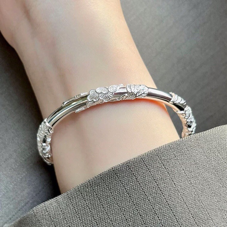 9999 pure silver bracelet for women, with a flower bud and butterfly solid sliding fashion bracelet. A gift for your girlfriend and best friend details Picture