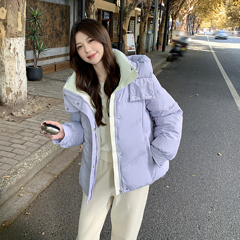 In the winter of 2025, the new down jacket brand features high-end solid-color bread jackets, fashionable short and elegant outerwear for women, and a trendy look Specification image