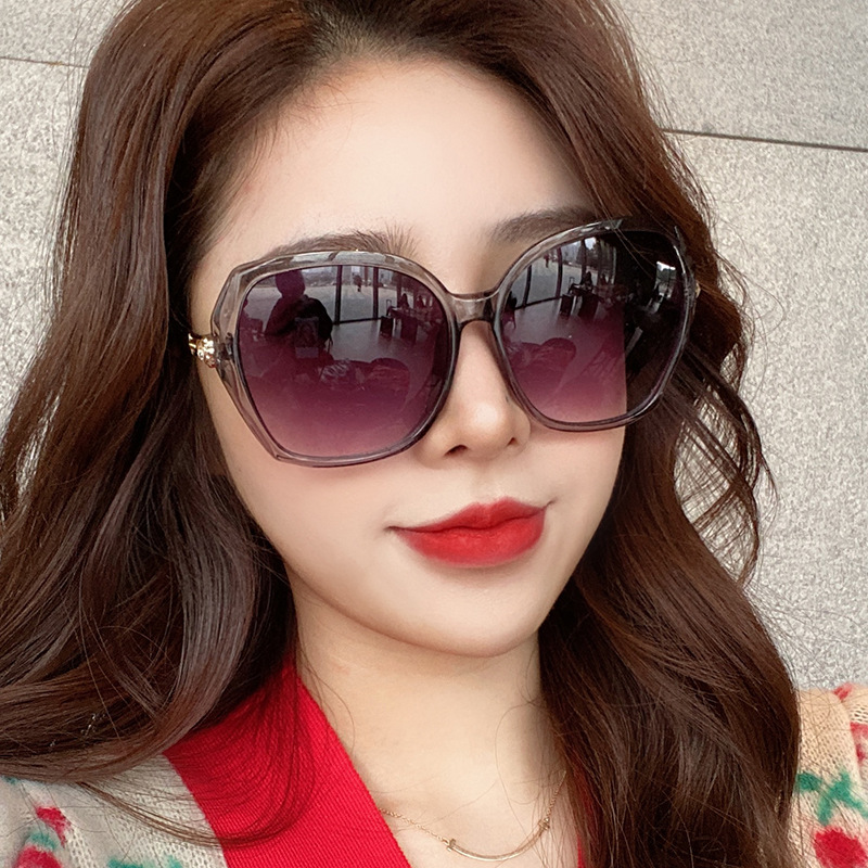 2024新款方形大框太阳镜女欧美镶钻墨镜时尚跨境外贸同款太阳眼镜