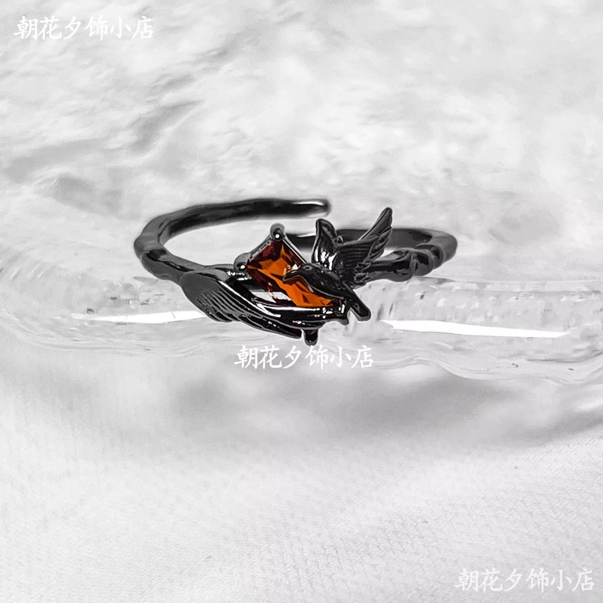 Original design dark crow ring, sweet and cool style, high-end feel, niche index finger ring love and Deep Space Qin Che Ring Girl