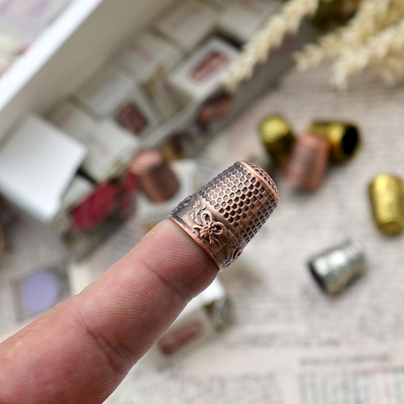 Tricolor Vintage thumb thickened finger set cross-stitch sewing cloth DIY accessories Vintage thimble finger thimble Specification drawing