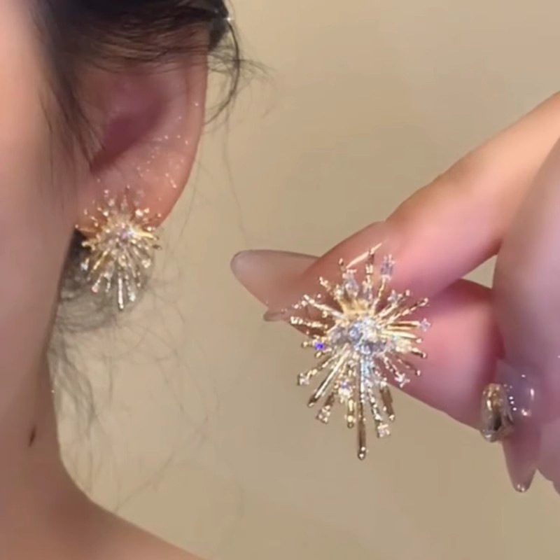 饰品/耳饰/钛钢耳钉/耳钉/圆形耳钉细节图