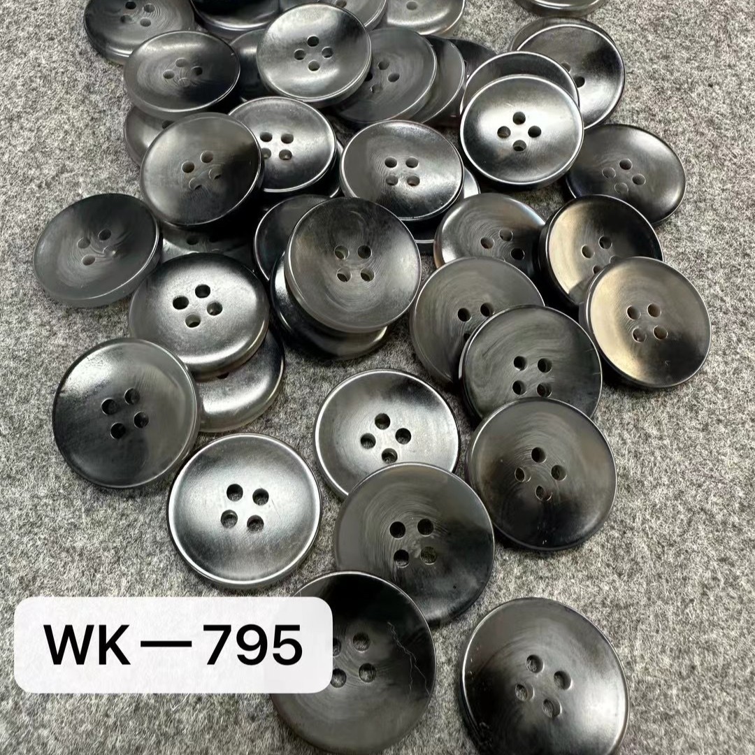 High-end patterned coat buttons, style coat buttons, suit jackets, sweaters, white and beige four-eye buttons, large resin buttons Specification image