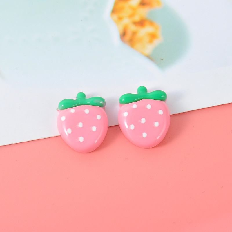 New shiny and cute strawberry, pineapple and peach fruit resin jewelry accessories and decorative pieces, cream glue diy material Application Scenario