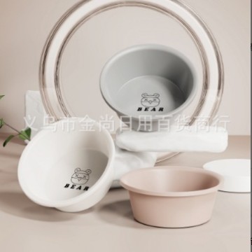 Wholesale of new Bear large-capacity washbasins for students, household and dormitory plastic washbasins and laundry basins full figure