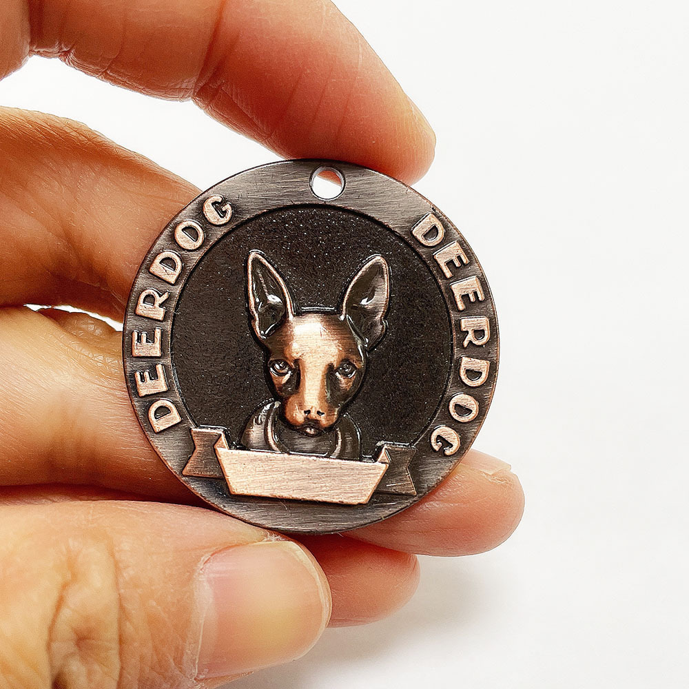 Pet anti-loss dog tag, retro and fashionable pet collar, pendant, dog pattern necklace, jewelry, tag accessory details Picture