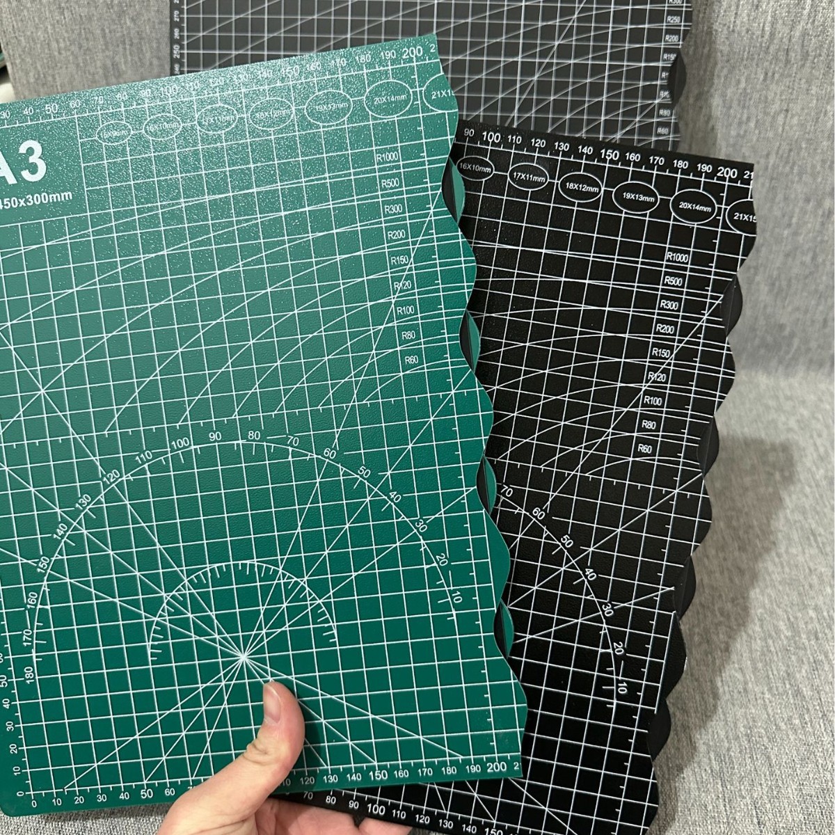 Folding and cutting pad A3 to A4, double-sided engraved PVC thickened large desktop art diy handcrafted pad in stock Specification image