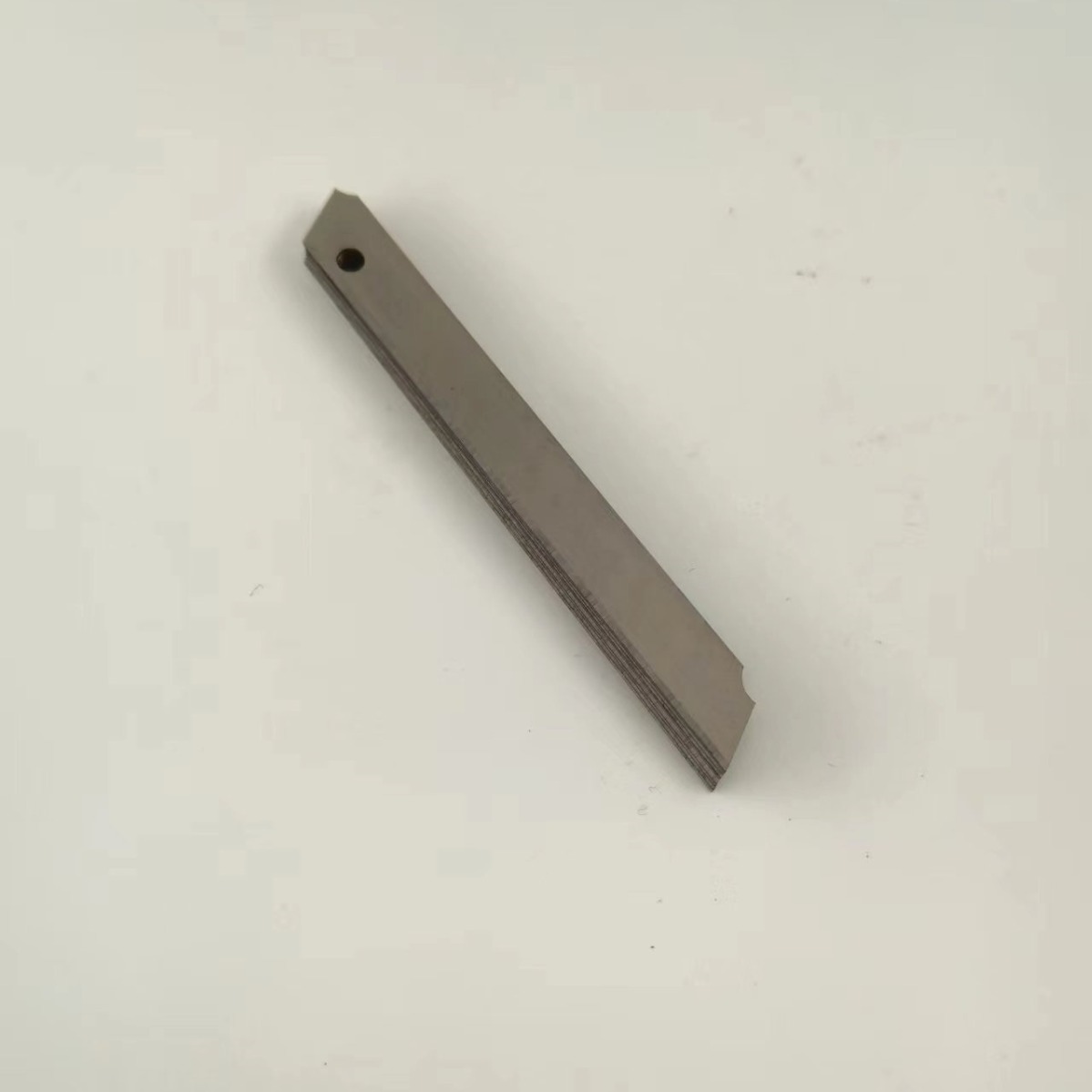 Utility knife blades, paper cutting blades, medium blades, large wallpaper blades, 9mm blades, high quality and sharp details Picture