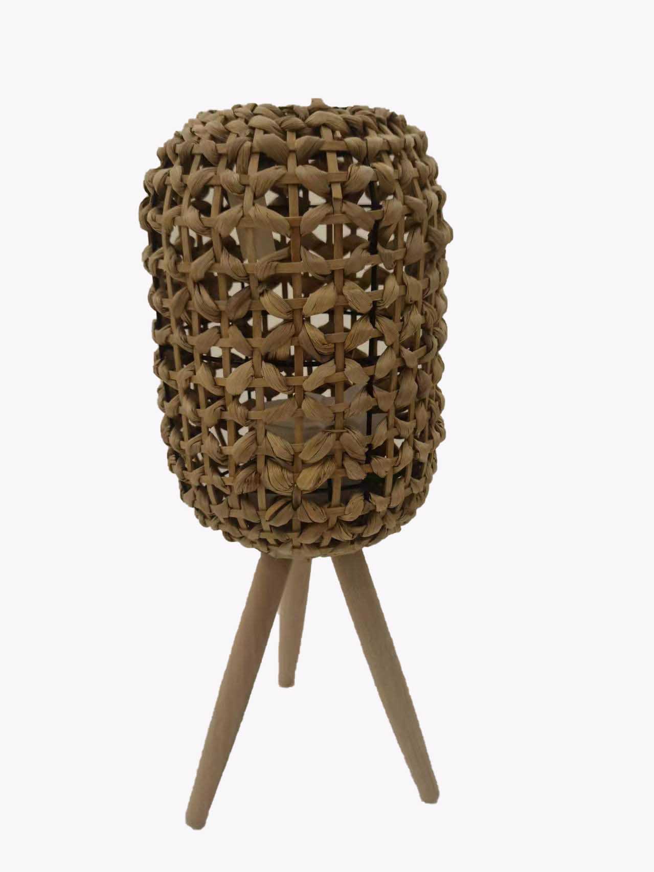 Retro Southeast Asian handcrafted grass and wood woven wind lanterns, new Chinese-style decorative items, home decoration, candlestick creativity Item Picture