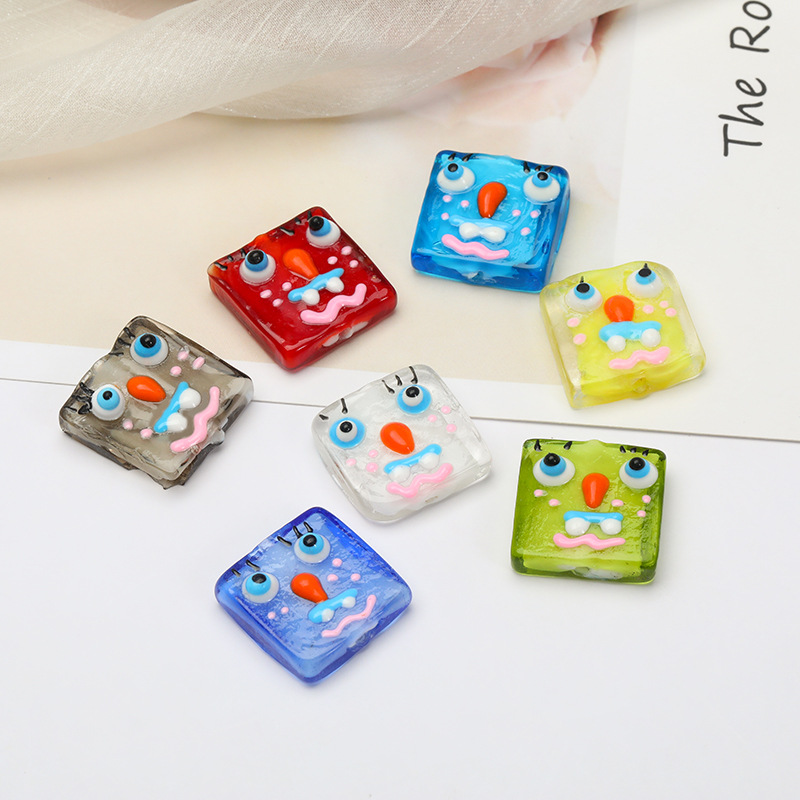 Hanyu Yuan hand-painted funny SpongeBob SquarePants glass beads, cute cartoon DIY handmade jewelry accessories, beaded materials Specification image