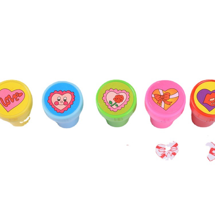 The manufacturer supplies a variety of plastic toy stamps, children's toys and small gift stamps with love awards and evaluations Item Picture