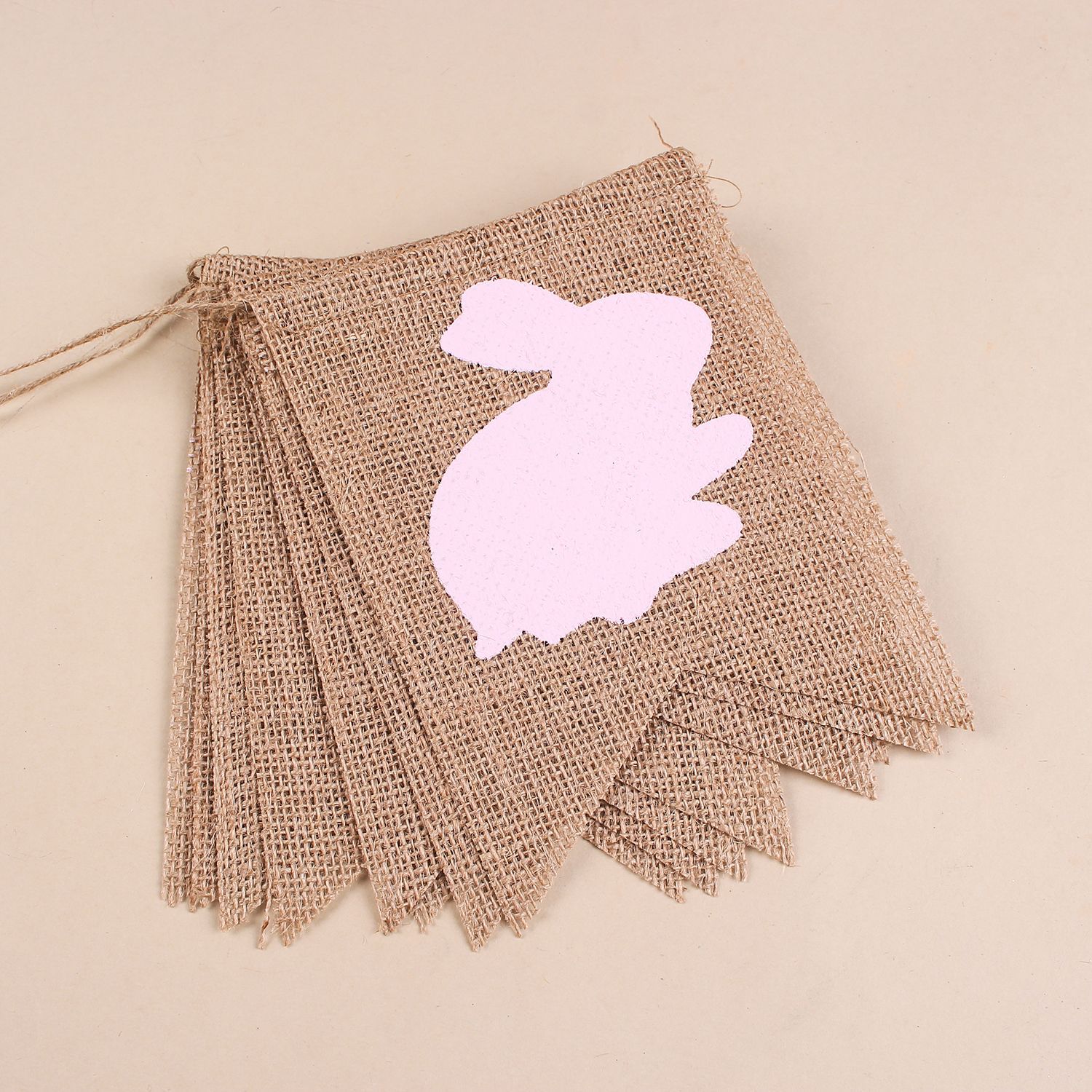 Wholesale of cross-border EASTER colorful rabbits, HAPPY EASTER swallowtail flags, linen decorative banners and banners Application Scenario