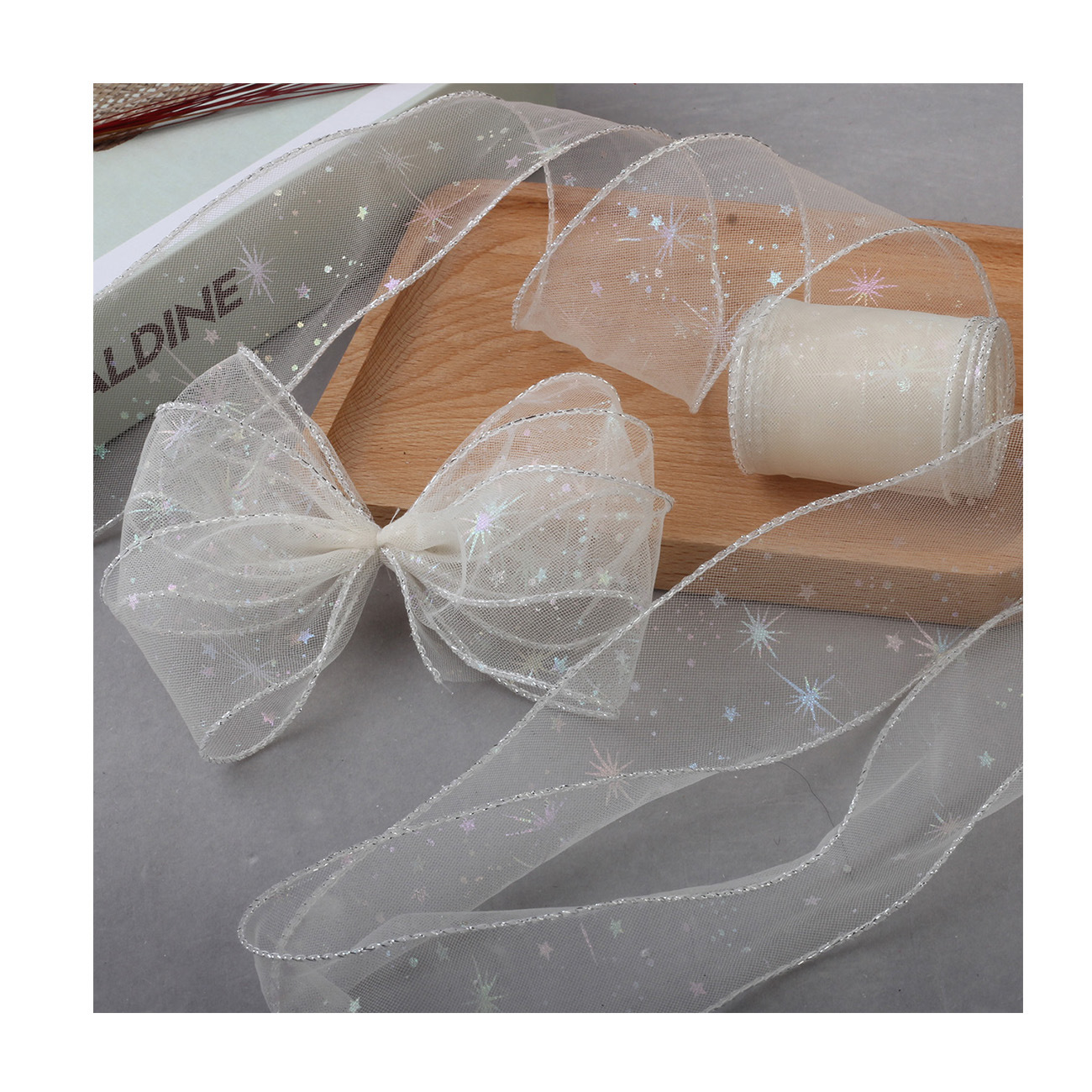 In stock: 5cm American mesh light star overlock lace shoe flower bow hair accessory material: wavy fishtail yarn Item Picture