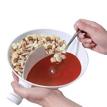 Milk and cereal two-in-one separation bowl. Cereal bowl with handle separation bowl