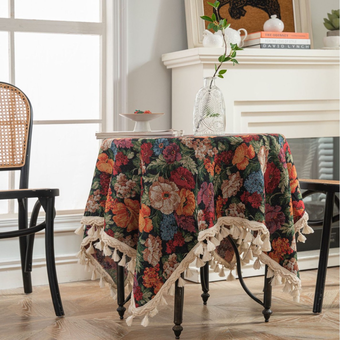 Iman Qi Yun American-style tablecloth, jacquard iris flower bird plant tablecloth, thick tablecloth, lace layering details Picture