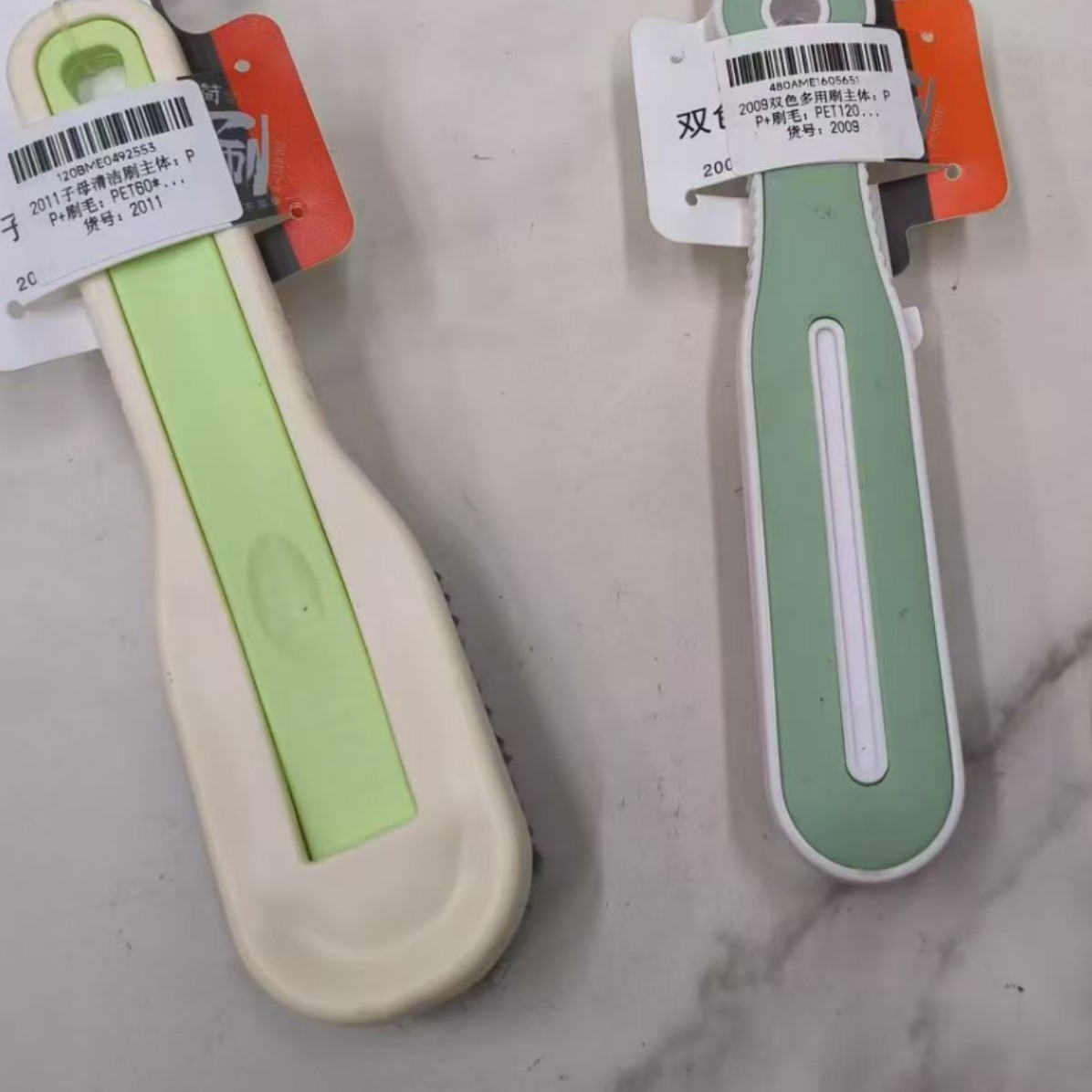 Wholesale shoe brushes for household use that do not damage shoes, household shoe brushes, shoe washing special laundry brushes, multi-functional long-handled cleaning boards Item Picture