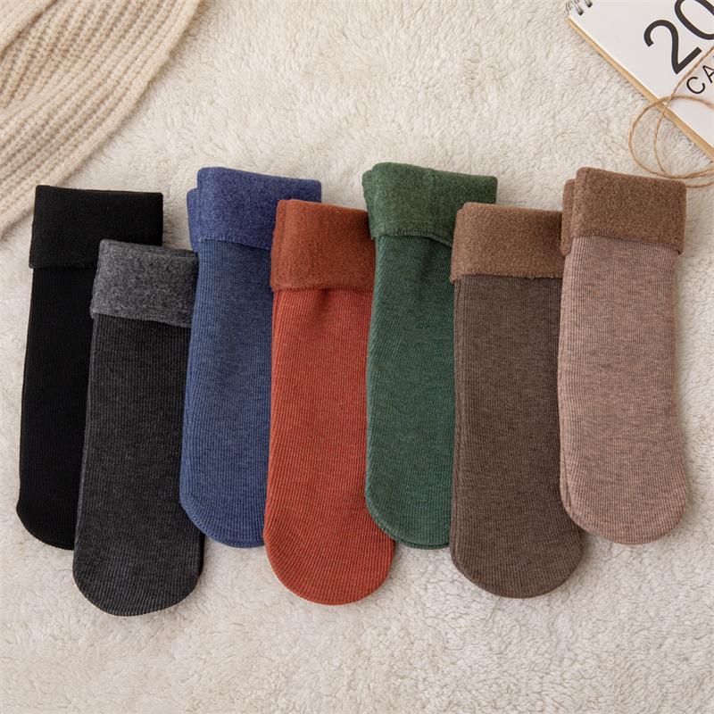 2023 new winter faux cashmere snow socks, thickened and warm men's and women's fleece mid-calf cotton socks, floor socks, and postpartum socks Specification image