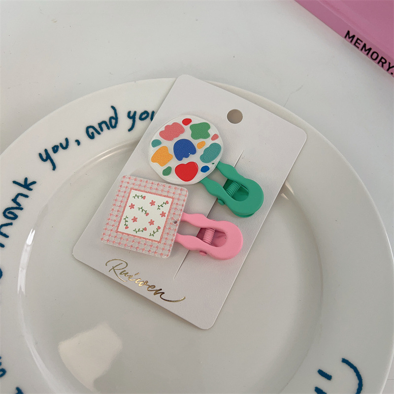 2023 New Korean Ins Girl Children Color Shell Acrylic Geometric Hand-Painted Graffiti Flower Hairpin Pair Specification drawing