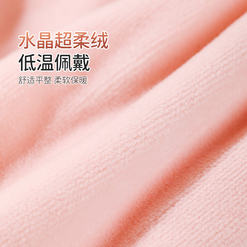 New dirt-resistant sleeve covers for children in winter, anti-stain sleeve tips for autumn and winter, cartoon little sleeve guards for babies, boys and girls Application Scenario