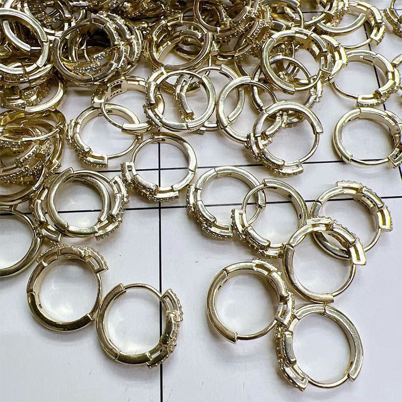 Korean simple round style micro-inlaid earring copper blank original accessory zircon earrings for women DIY micro-inlaid earrings Application Scenario