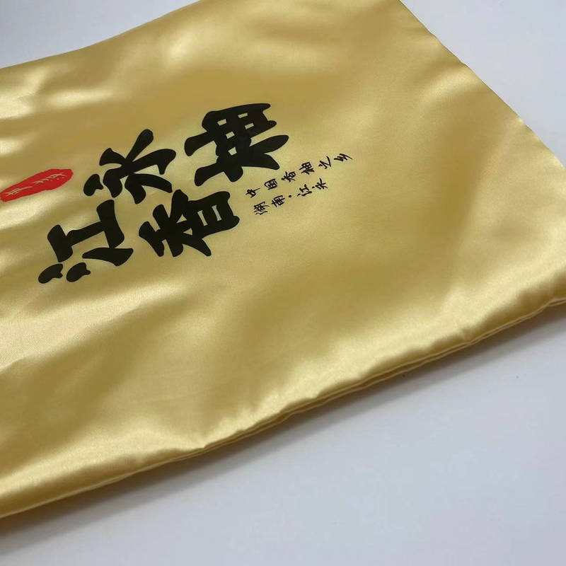 Shenzhen manufacturer's imitation silk drawstring bag, colored Ding wig bag, silk storage bag, colored ding drawstring bag, satin dust-proof bag Application Scenario