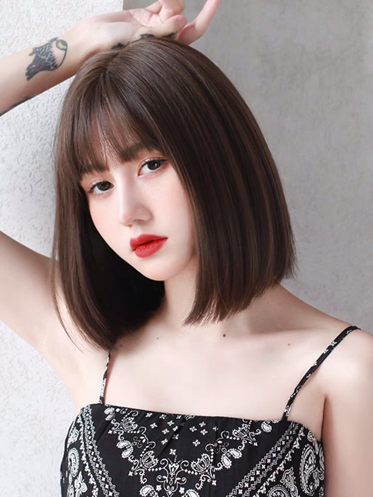 Customized Korean-style popular comic bobo head wig, student face trimming, fluffy full head set, girl collarbone short hair Application Scenario