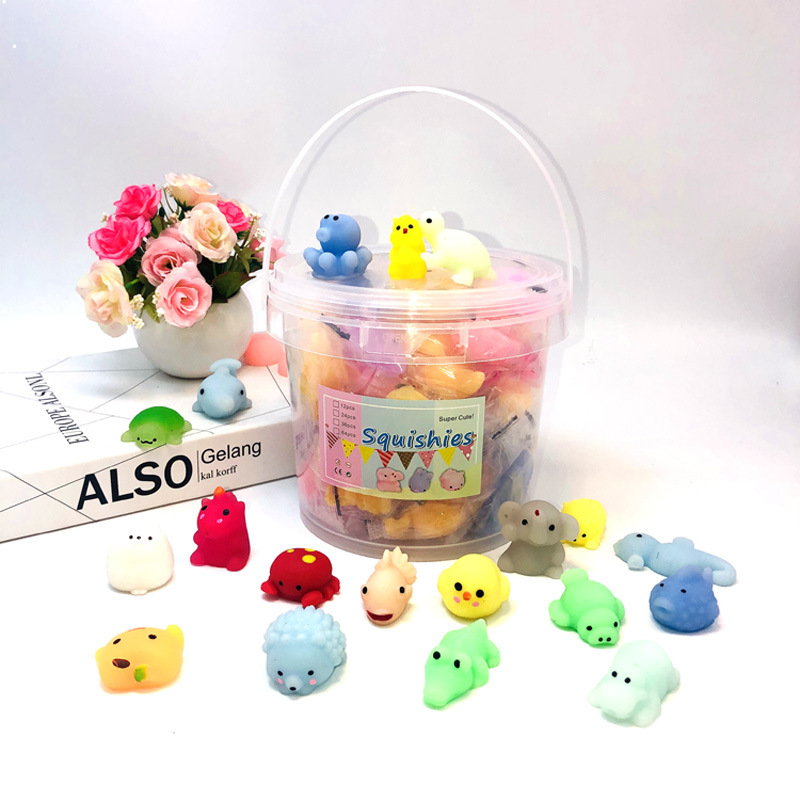Cross-border 24 small dumplings in buckets, soft rubber for relaxation and stress relief, small toys for cute pets, and small gifts for one piece on delivery Application Scenario