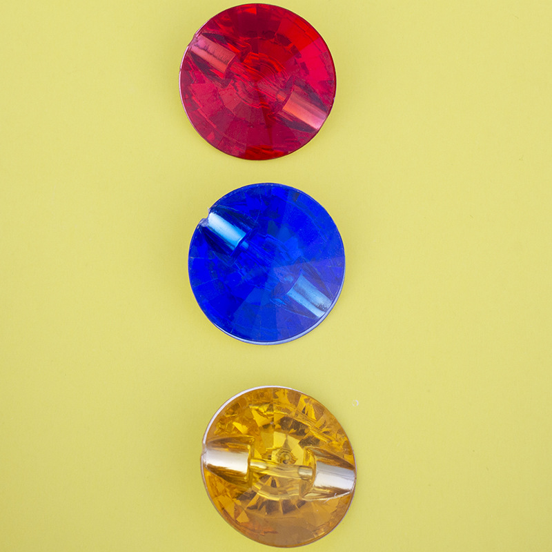 Pointed top buttons, acrylic water diamonds, crystal diamonds, satellite buttons, perforated buttons, home textiles, sofa, clothing, shoes, button accessories Application Scenario