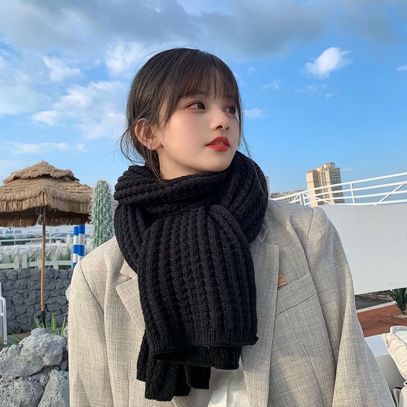 Winter Korean Fashion Atmosphere Female Campus Couple Warm Student Network Red All With Solid Color Knitted Wool Scarf Application Scenario