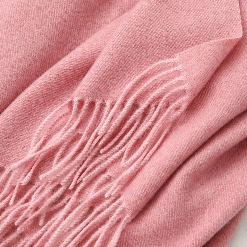 White Scarf Female Autumn Winter High-Grade Cashmere Wool Scarf Every Match 2024 New Imitation Cashmere Scarf Wholesale Application Scenario