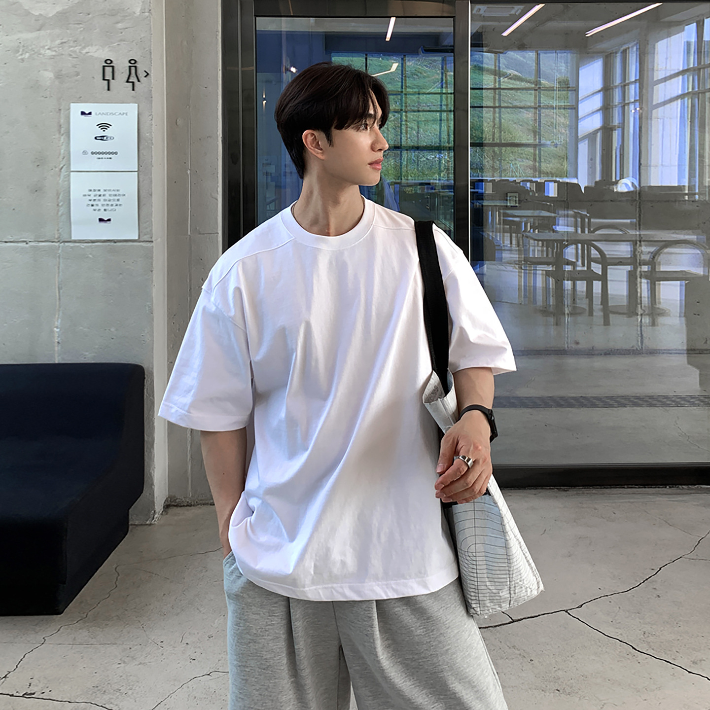 ASCLO高质感纯色圆领T恤慵懒潮流立体剪裁打底t恤薄款透气短袖男