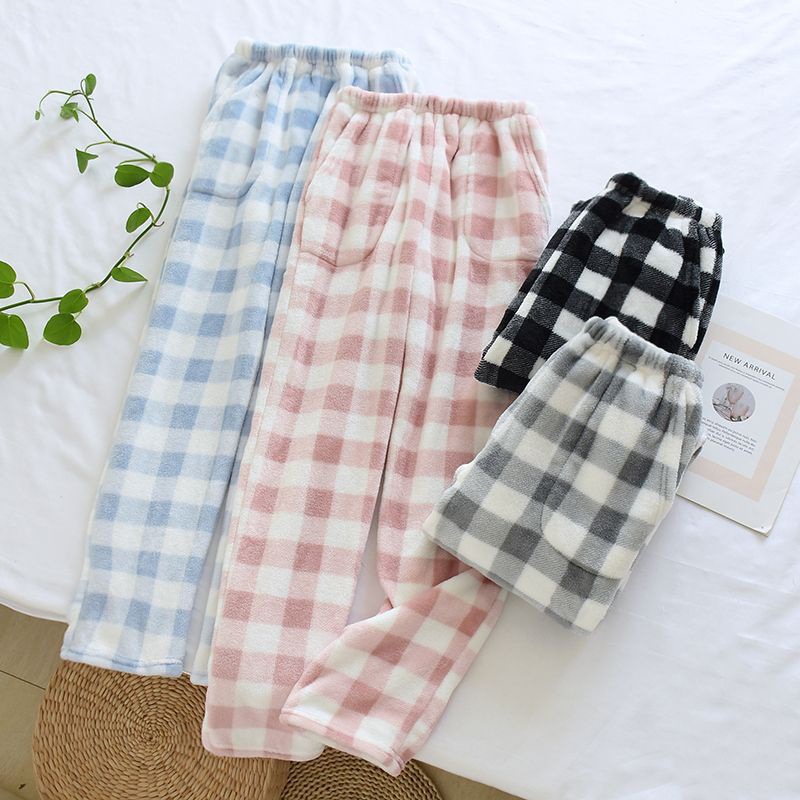 情侣珊瑚绒睡白底实物图