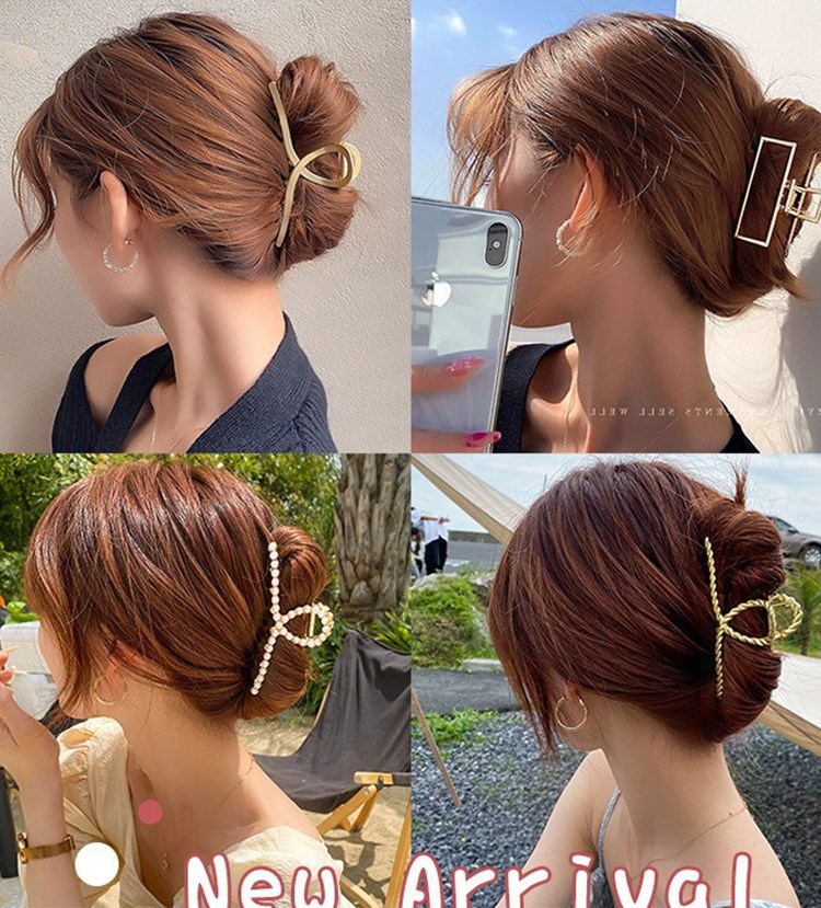High-End Korean Internet Celebrities Large Clip Headdress Metal Clip Pearl Clip Back Head Temperament Shark Clip Hair Grab details Picture
