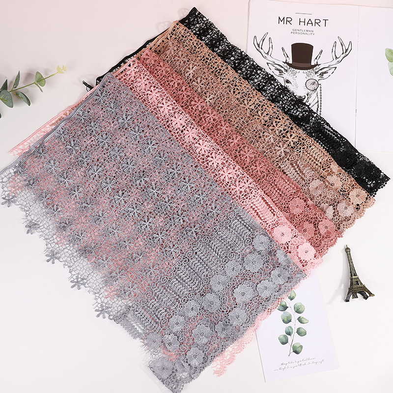 Fine Embroidery Lace Wavy Lace Muslim Hat Large Barcode Polyester Water Soluble Hollow Lace Garment Accessories Application Scenario