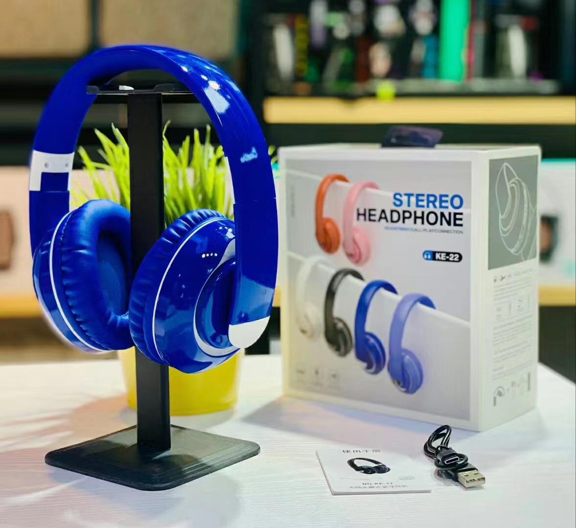 Y22 Bluetooth Headphones: A cross-border bestseller, wireless Bluetooth headphones for mobile phones, over-ear bass gift headphones factory
