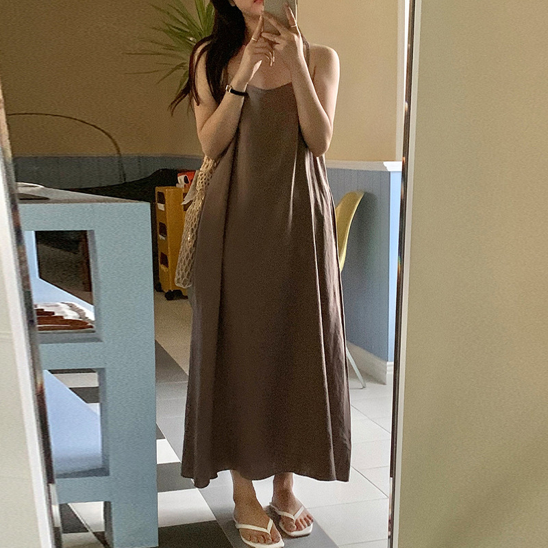 Verano 2024 nuevo estilo halter vestido largo medio nicho coreano ins simple casual sin mangas camiseta falda Application Scenario