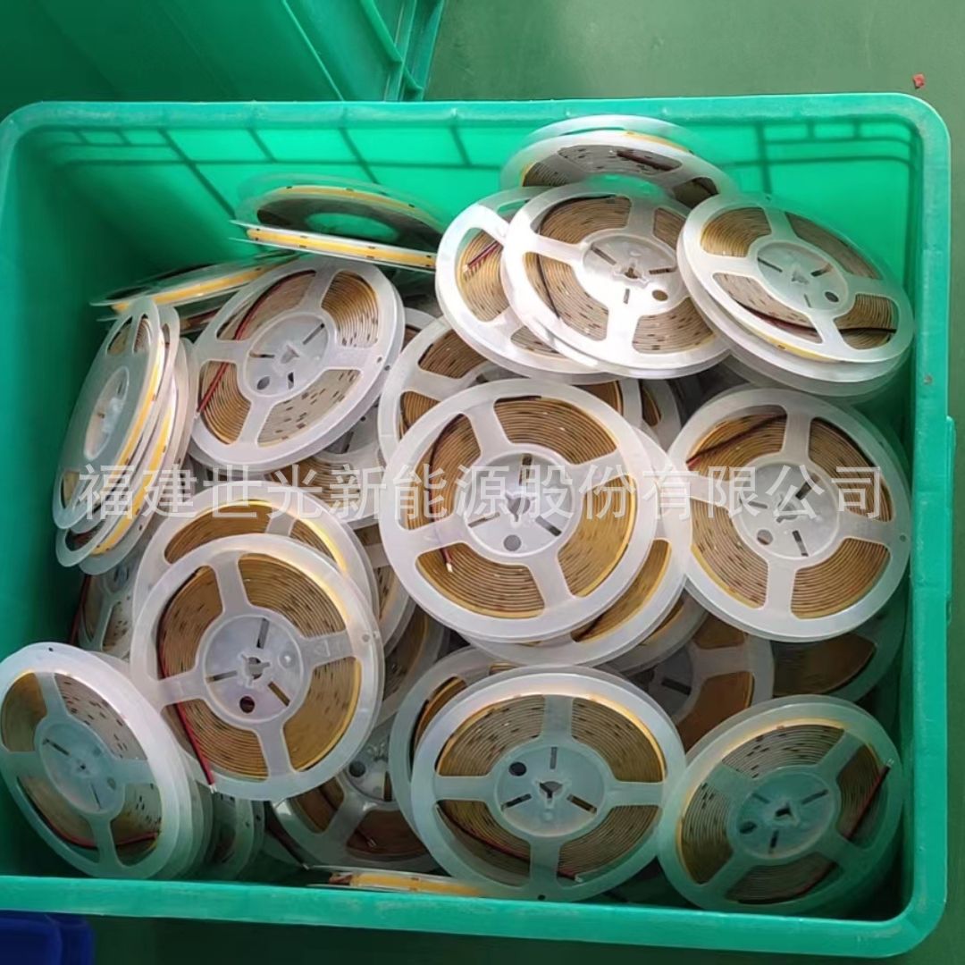 LED灯条灯产品图