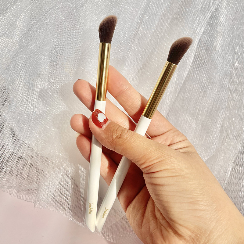 Finger Ventral Oblique Nose Shadow Brush Nose Shadow Brush Contouring Profile Brush Cangzhou Makeup Brush Soft Not Tied